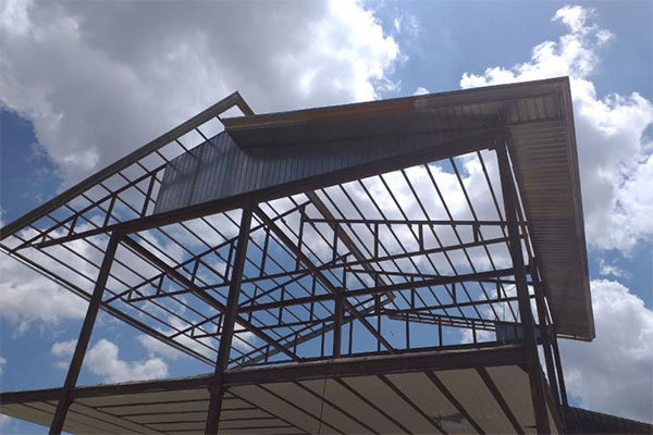 پوشش سقف شیبدار در دماوند